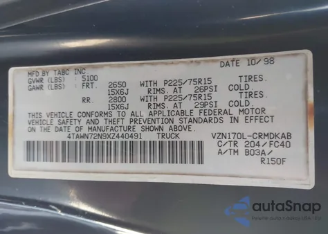 1999 Toyota Tacoma z USA, uszkodzony, nr VIN 4TAWN72N9XZ440491